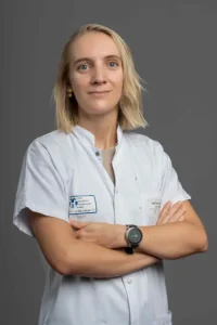 Dr M. Delin